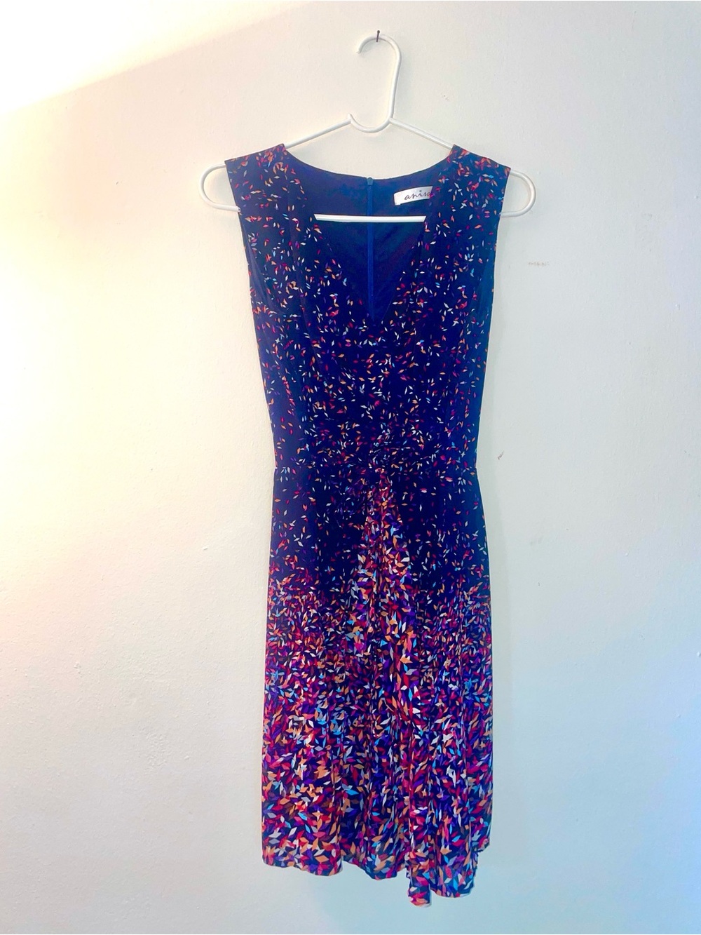 Sleeveless Navy V-Neck Midi Dress with Multicolored Confetti Print